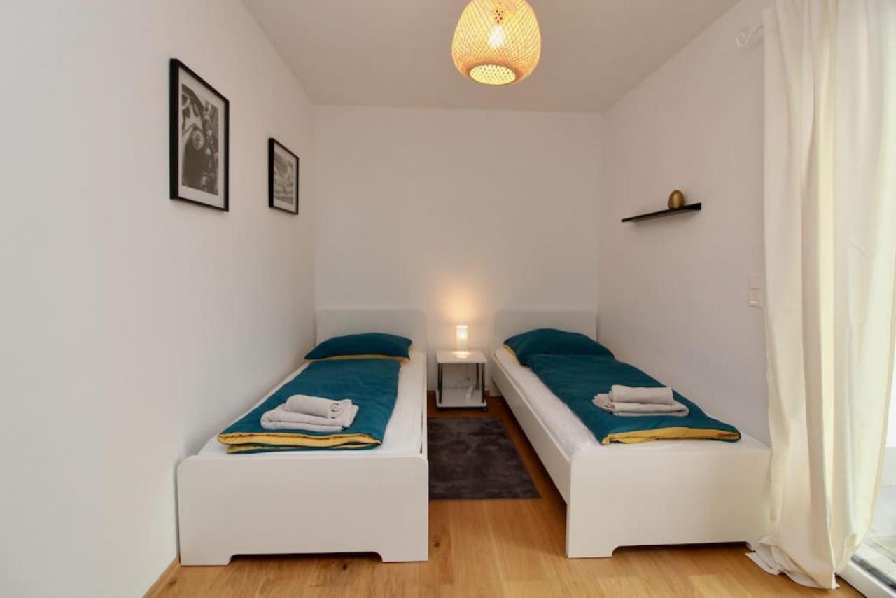 Modern Balcony With Free Parking Viena